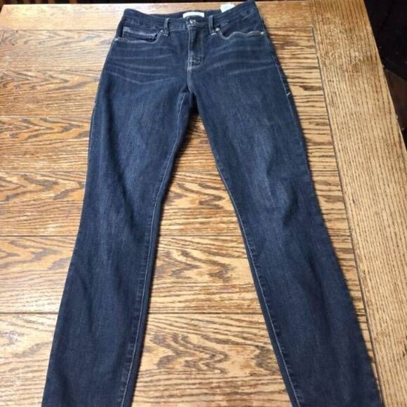 Good American High Rise -Good Legs Crop Style#GLC899T Size 4/27 - Picture 2 of 5